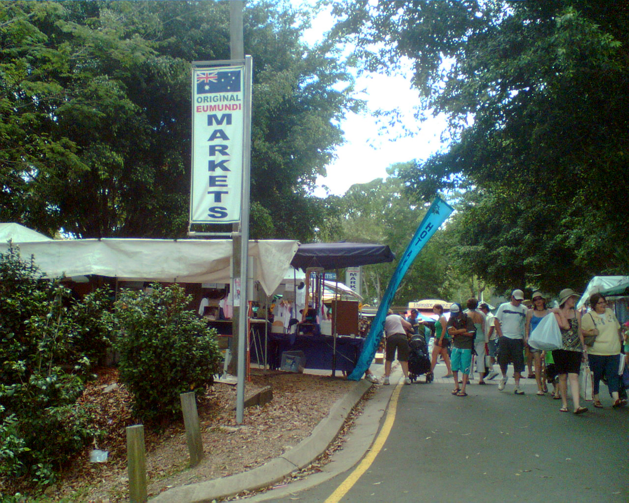 Eumundi Markets Sunshine Coast - day trip from Caloundra guide